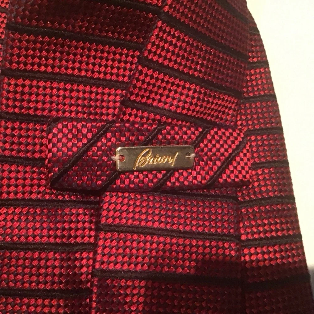 Brioni Neck Tie 100% Woven Silk Hand Made In Italy Red‎ Black Striped 58” 4”